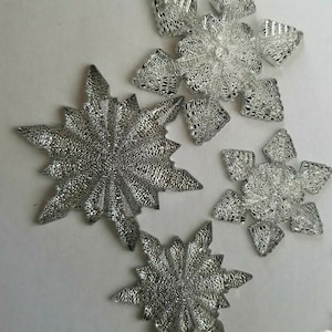 CraftBuddyUS Luxus Acryl Flatback Silber, Klare Schneeflocken Sortiment - ORIGINAL
