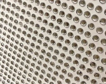 CraftbuddyUS 540pcs 5mm Clear Individual Self Adhesive Diamante Rhinestone Gems