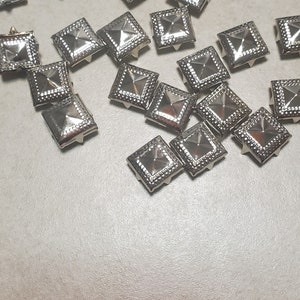 CraftbuddyUS 100pcs 9mm Silver Square Pyramid Studs, Fashion Embellishment, DIY