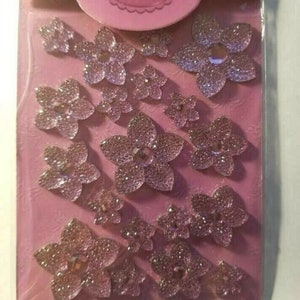 CraftbuddyUS DBG09L- 19 Self Adhesive Lilac Fantasia Flower Gems, Craft, DIY