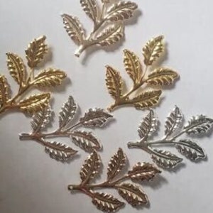 CraftbuddyUS 12st 30 x 45mm decoratieve metalen filigraan bladtoppers: zilver en goud, doe-het-zelf