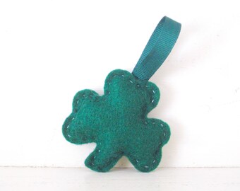 Set of SIX SHAMROCK ORNAMENTS - Green Felt Shamrock Ornament - Irish Wedding Favor - Shamrock Party Favor - Shamrock Christmas Ornament