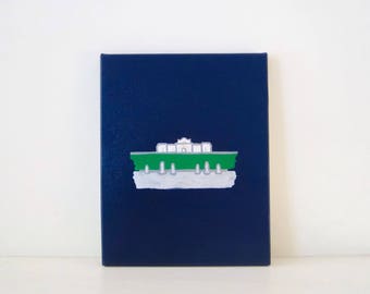 Può includere: Un dipinto su tela blu navy con un edificio verde e bianco dipinto su di esso.
