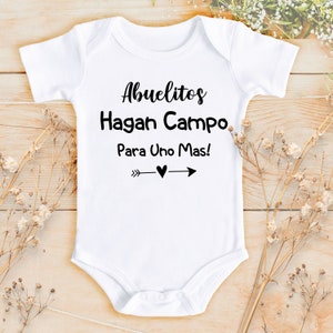 Spanish Pregnancy Announcement  Bodysuit | Regalo de bebé recién nacido de los abuelos | Spanish Baby Shower |Futuros Abuelitos |811C