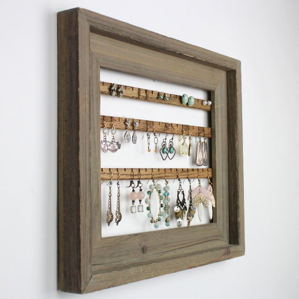 Hanging Earring Storage Frame, Barn Wood Earring Holder, Rustic Jewelry Display, Reclaimed Barn Wood Jewelry Organizer, Jewelry Wall