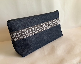 Travel / Bathroom/ Toiletry Tote