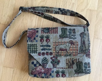 Messenger Bag style purse. Garden Themed