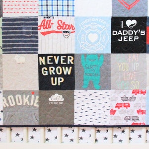 Onesie Quilt, T-shirt Quilt, Memory Quilt, First Year Quilt, Baby Clothes Keepsake Quilt, Heirloom Quilt