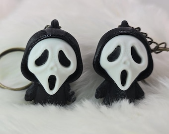 Ghostface Fan Art Keychain | 3D Printed Horror Movie Figure | Slasher Villain Backpack Charm | Physical Item Shipped | Spooky Gamer Gift
