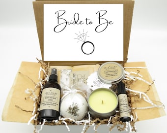 Congratulations Engagement Gift Box / Bride to Be Gift / Bridal Spa Package / Bride Gift from Bridesmaid