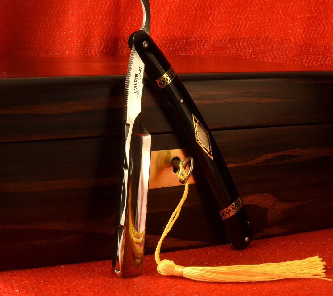 Magnificent Razor Magnificent Vintage Straight Razor by L'ALPIN Coupe Toujours, Thiers ...