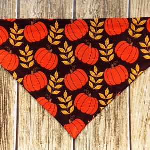 Fall Pumpkins Dog Bandana. Fall dog bandana. Autumn dog bandana. Pumpkins dog bandana. Fall leaves dog bandana. Dog collar bandana.Fall dog.
