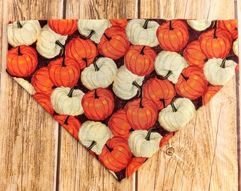 Pumpkins Dog Bandana. Fall dog bandana. Dog bandana. Autumn dog bandana. Pumpkins dog. Over dog collar bandana. Slip on bandana. Fall dog.