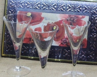 Vintage  3 Exquisite Clear Crystal Apertif/Shot Liqueur glasses,#VG4340