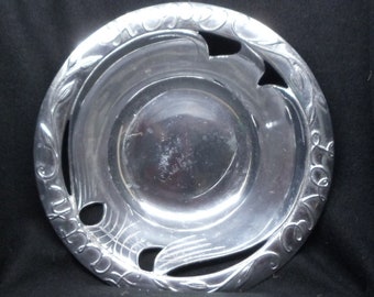 Wilton Armetale 'Pewter' 10.5" Serving Bowl by Susan Winget,"Love, Faith,Hope" Pattern,Pewter Bowl, Pewter Holloware, ,#VH3102