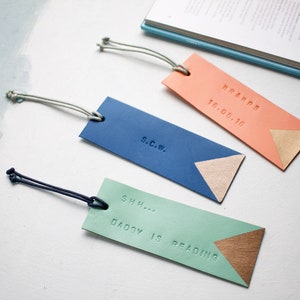 Luxury Leather Personalised Bookmark 画像 1