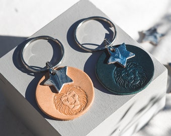 Leo Star Sign Leather Keyring