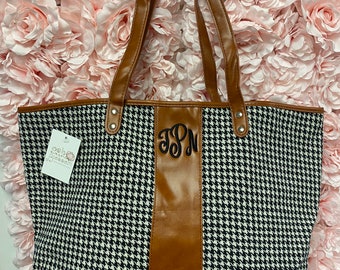 Monogram Totebag, monogrammed women’s handbag, holiday handbag, Christmas gift for women, monogram plaid Totebag, gift for women