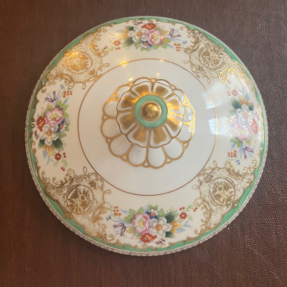 Noritake- China- Round Covered Vegetable Bowl-lid Only ( 7.5