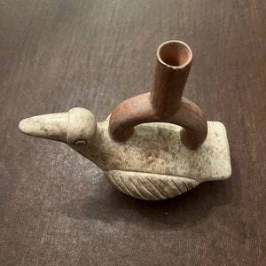 Moche Pottery Toucan Stirrup Vessel-Replica in Excellent Condition