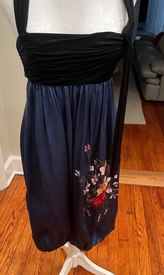 Vintage BCBG Maxazria Silk Midi Dress Embroidered Flowers Bubble Hemline  Size 2 - Etsy Canada