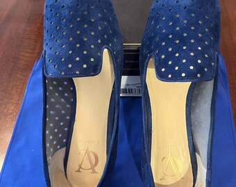 Zapatos Vince Camuto talla 8 M/38 - VI-Nadelle Twilight Blue Kidsuede con caja original
