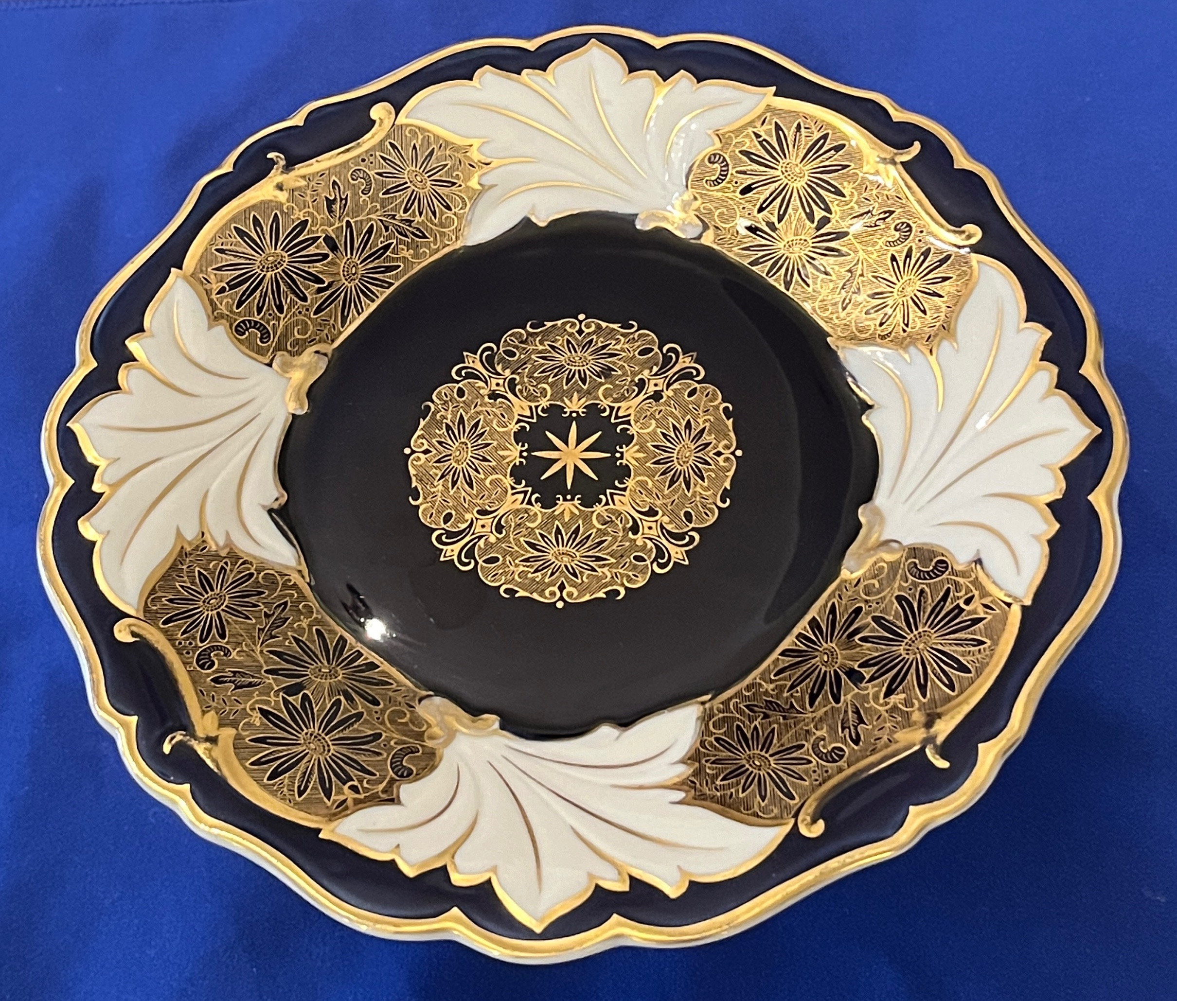 ワイマール　WEIMAR 金彩コバルトブルー フラワー　プレート4枚セット ワイマール WEIMAR 金彩コバルトブルー フラワー プレート4枚
