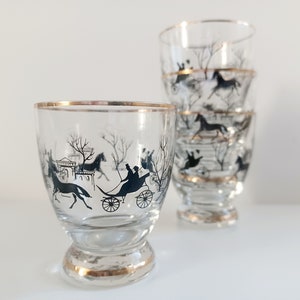 Vintage liquor glass set