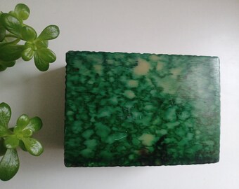 Green dyed alabaster vintage trinket box