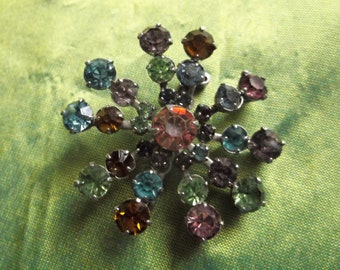 diamanté starburst vintage brooch