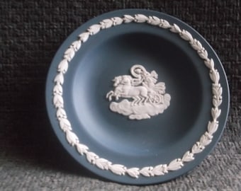 Wedgwood dark blue jasperware pin  or trinket dish