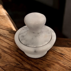 1970&#39;s Mortar and Pestle White Marble
