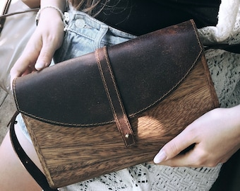 HANDMADE WOODEN hand bag || Brown Leather || Cedar Wood || 100% Real Leather || handmade | Minimalist | Gift