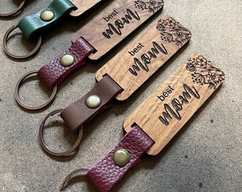 Personalized Best Mom Oak Wood & Leather Keychain| best mom engraving |Gift for mother's day| Minimalist mom gift