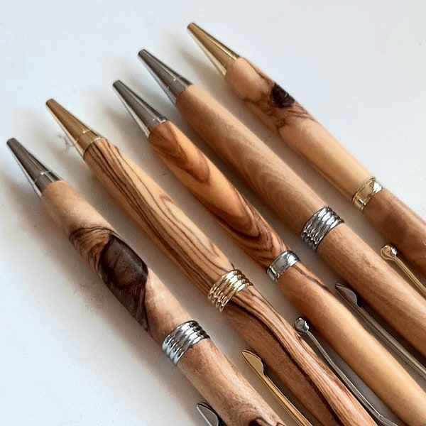 Stift aus Holz | Arzt Geschenk | Lawyer Premium Olivenholz Stift | Journalist Personalisierter Stift | Gravierter Holzstift | Minimalistisches Geschenk