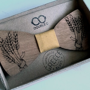 Noeudre en bois de mariage | | cadeau Perfect Groomsmen Incroyable nœud papillon floral en bois | Personnalisé avec gravure de nom et de date| Conception du blé
