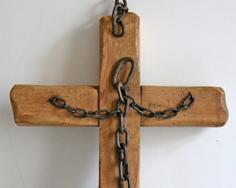 Vintage crucifix in wooden and metal chaine, French handicraft