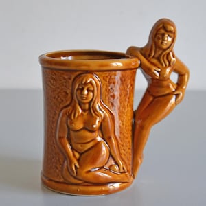 Vintage naughty mug naked woman &quot;Bottoms Up&quot; 70s