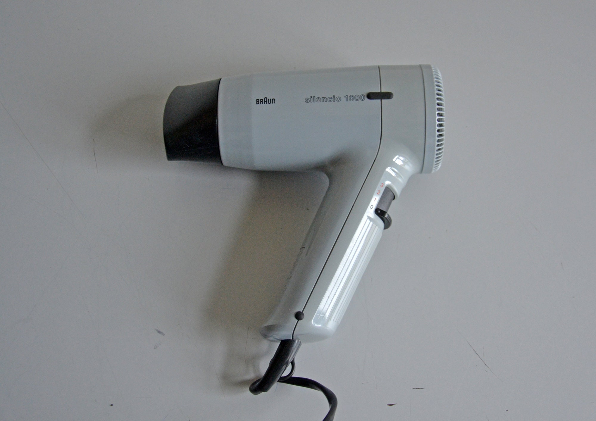 Braun silencio 1600 hair dryer deals