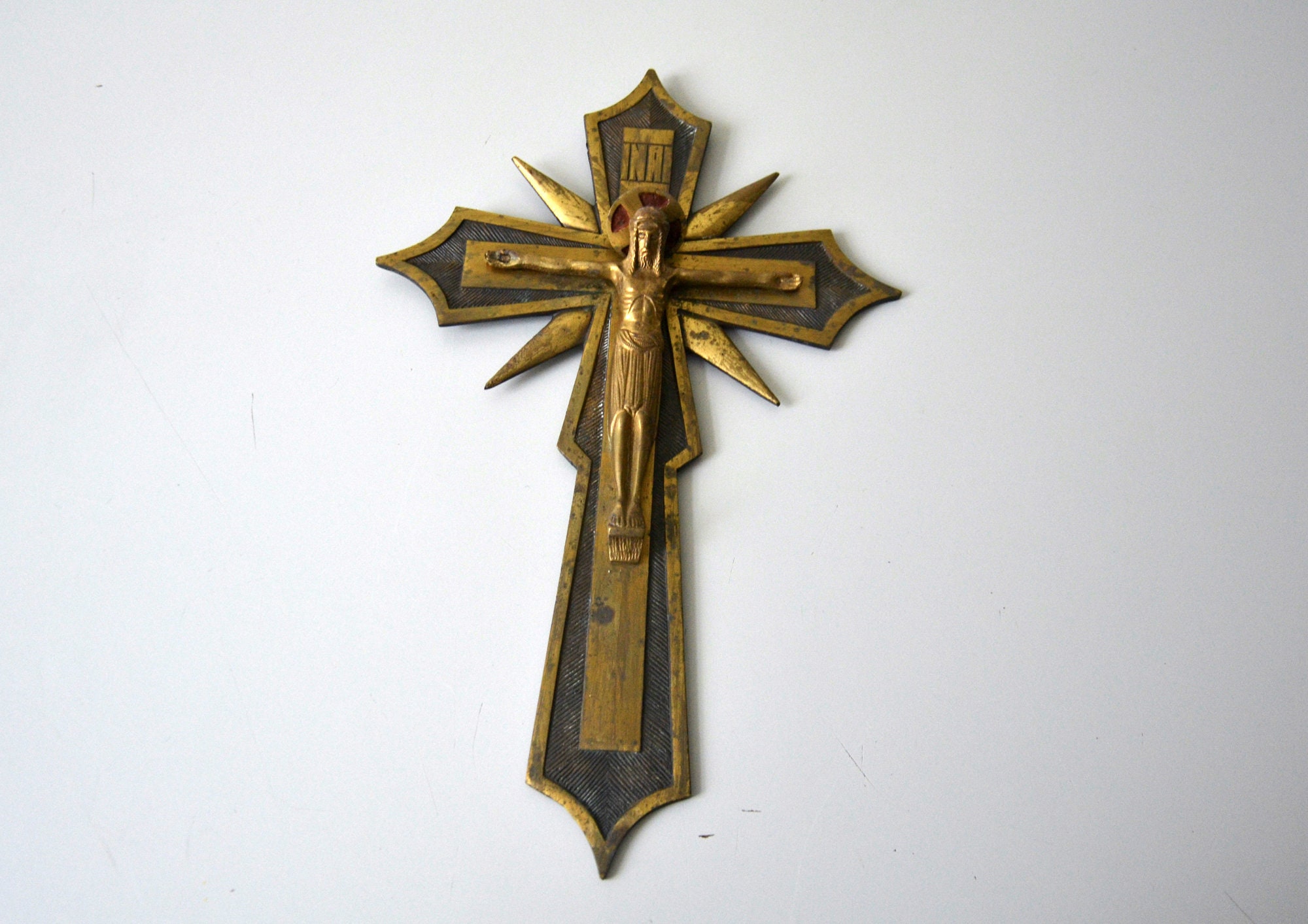 Ancien Crucifix en Metal Doré