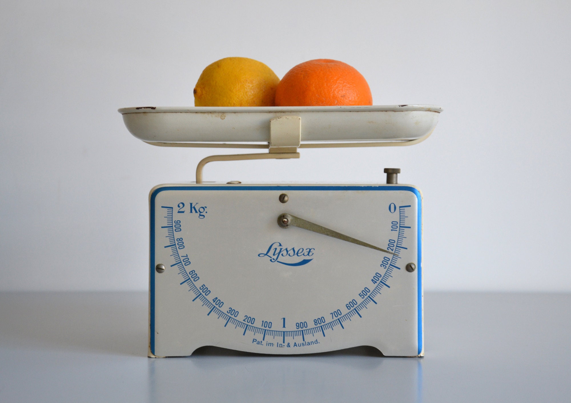 Balance de Cuisine Lyssex 2Kg/Balance Ménage Art Déco Swiss Made