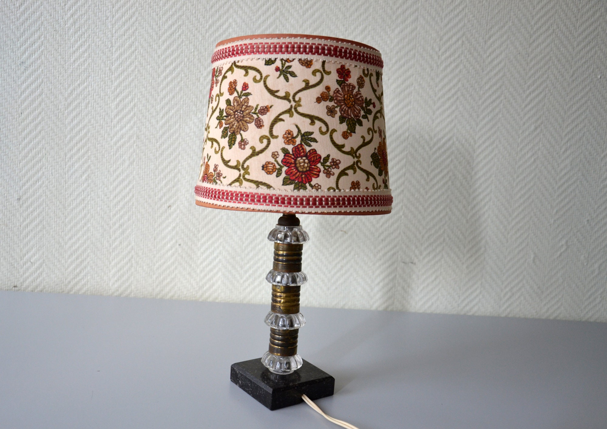 Lampe de Table Vintage, Pied en Marbre, Laiton et Verre, Abat Jour Fleur
