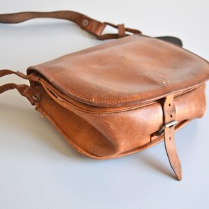 Sac besace en cuir, sacoche vintage, baise en ville, années 70