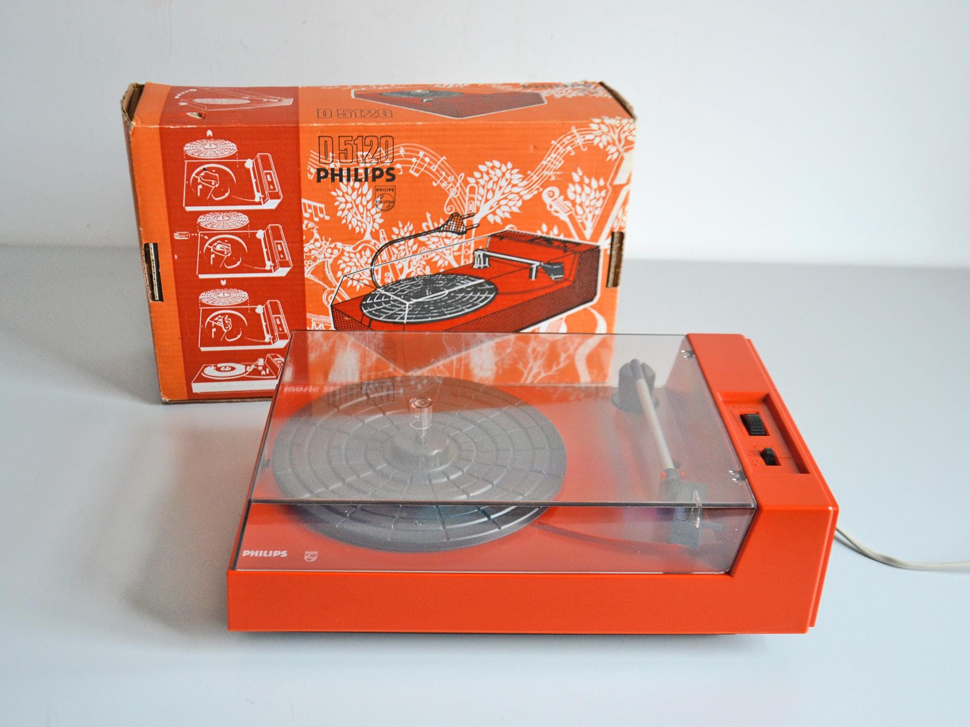 Vintage PHILIPS D5120 Record Player, 45 and 33 RPM Vinyl Turntable