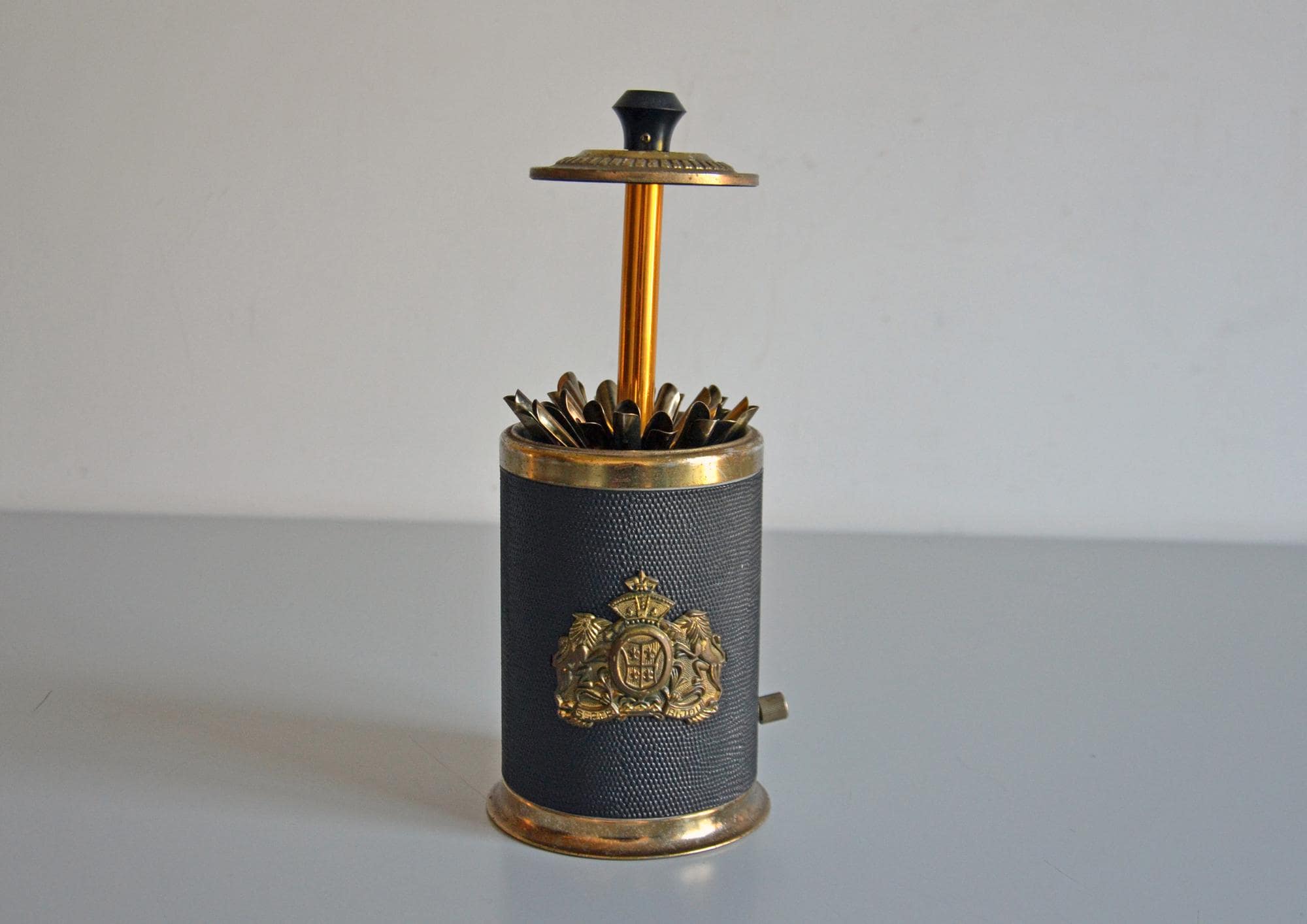 light up fake cigarettes Funny Fake Puff Cigarettes Party Smoke Effect Lit Trick Prank Gag Gift Theatrical Magical Prop For Halloween Party Prom Props light up fake cigarettes Funny Fake Puff Cigarettes Party Smoke Effect Lit Trick Prank Gag Gift Theatrical Magical Prop For Halloween Party Prom Props