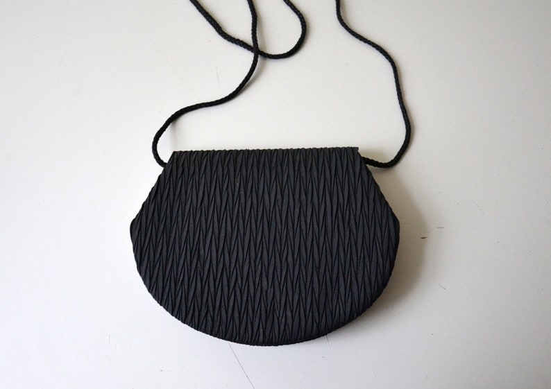 Vintage black satin Handbag shoulder bag 80s