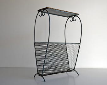 Vintage perforerad metalltidningsställ, tidningsställ och växtställ