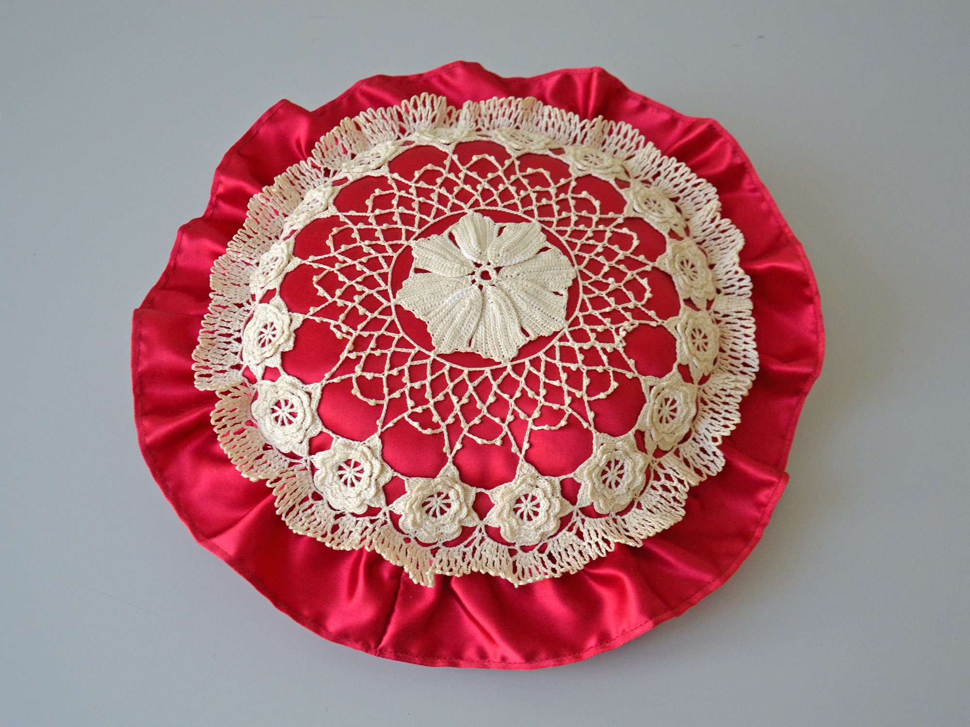 Coussin Vintage Rond en Broderie Napperon Rose Framboise/style Kawaï Décoration Intérieur Français A