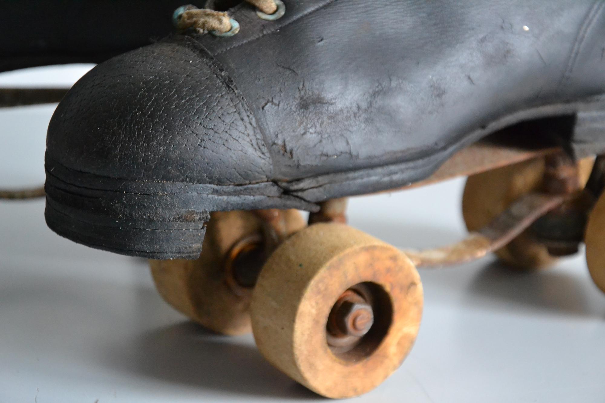 アンティーク木製ローラースケート、ANTONIOボルドーフランススポーツ