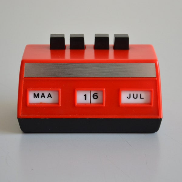 Vintage Perpetual Calendar, Desk flip Calendar, black and red 70s